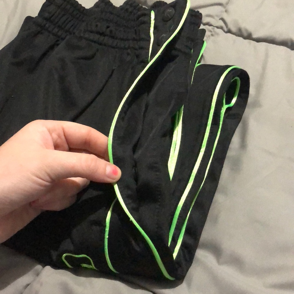 Sweatpants (2) - Picture 4 of 4